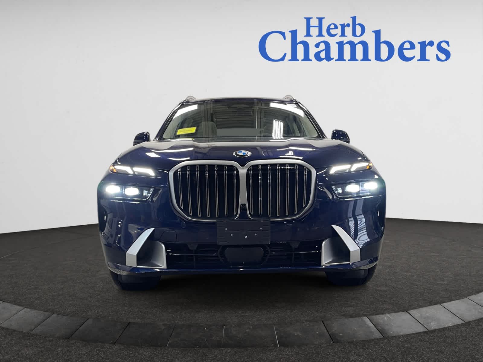 Used 2025 BMW X7 40i with VIN 5UX23EM01S9Y23637 for sale in Millbury, MA