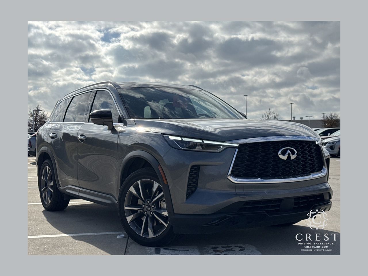 2023 INFINITI QX60 LUXE's photo