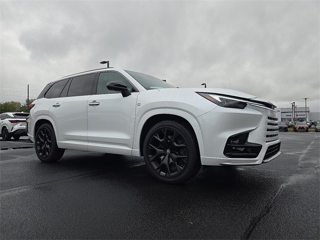 2026 Lexus TX F Sport's photo