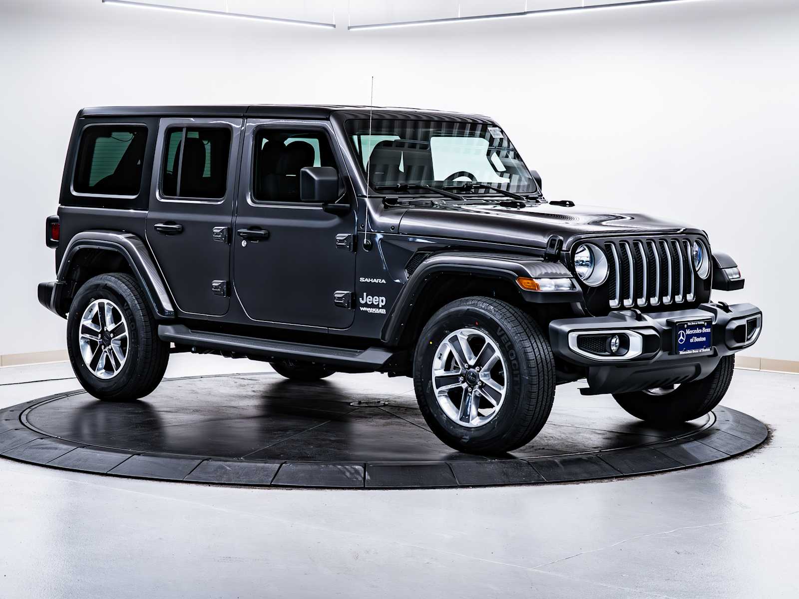2022 Jeep Wrangler Unlimited Sahara's photo