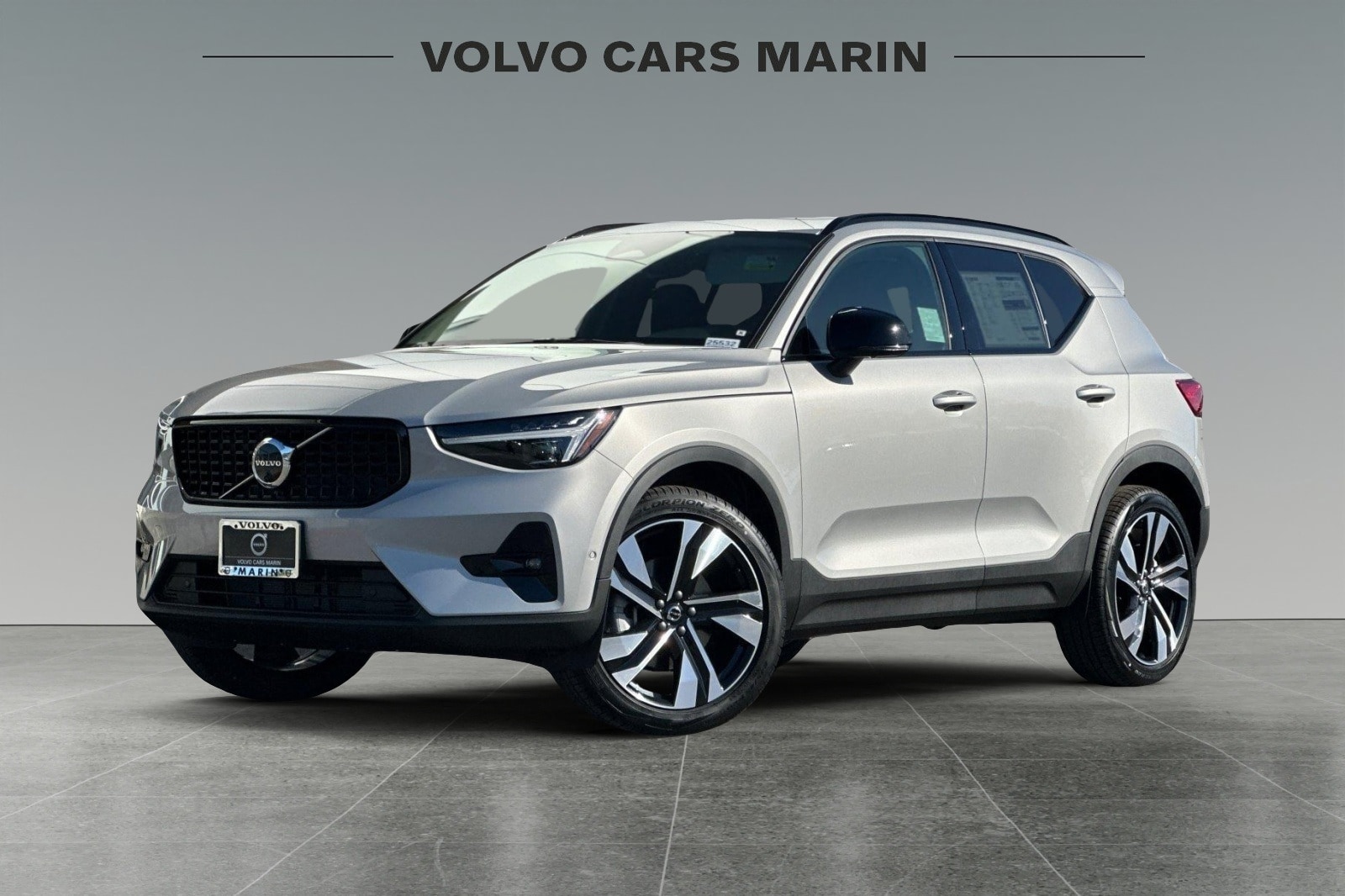 2025 Volvo XC40 Ultra's photo