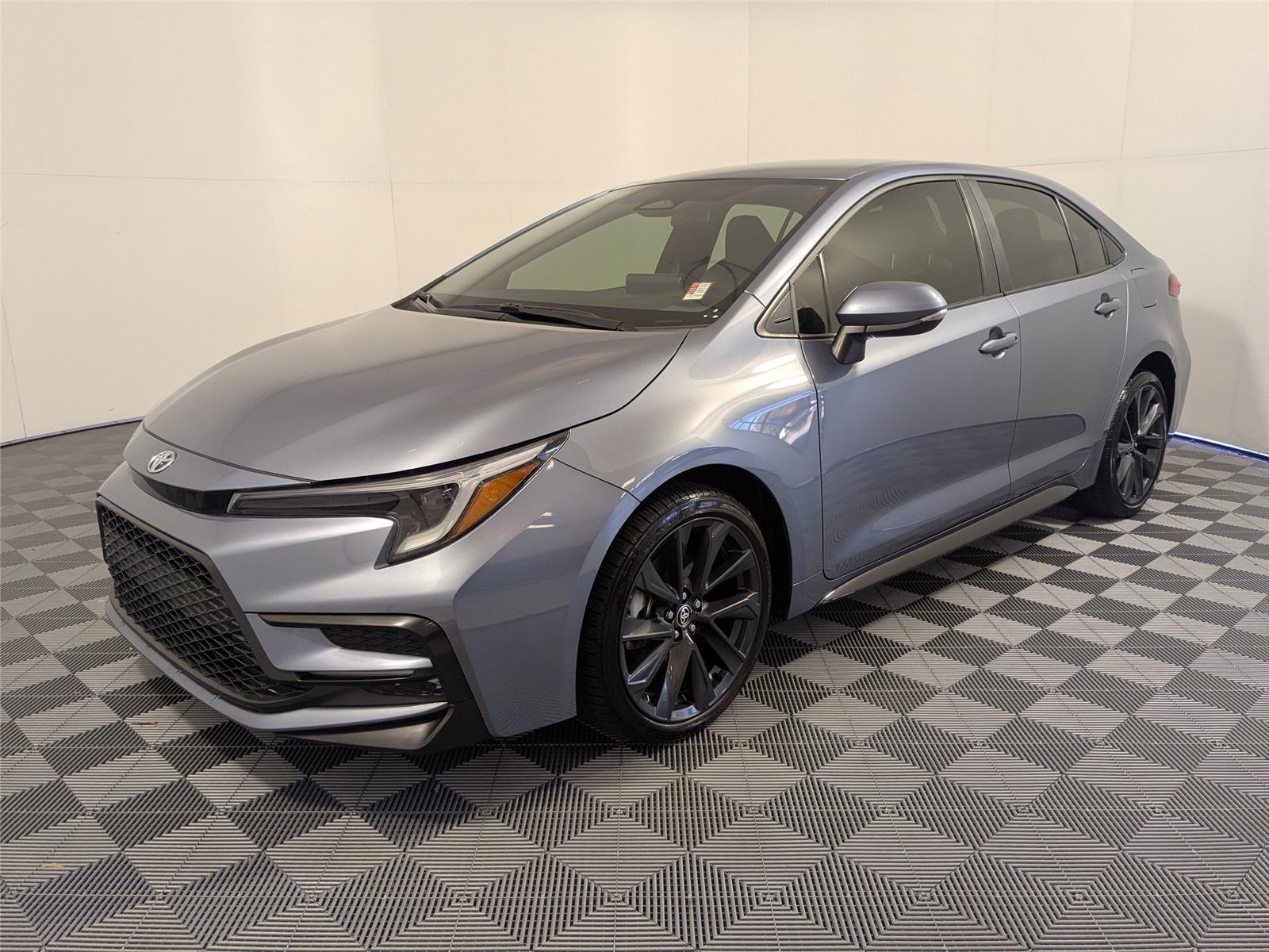 2024 Toyota Corolla SE's photo