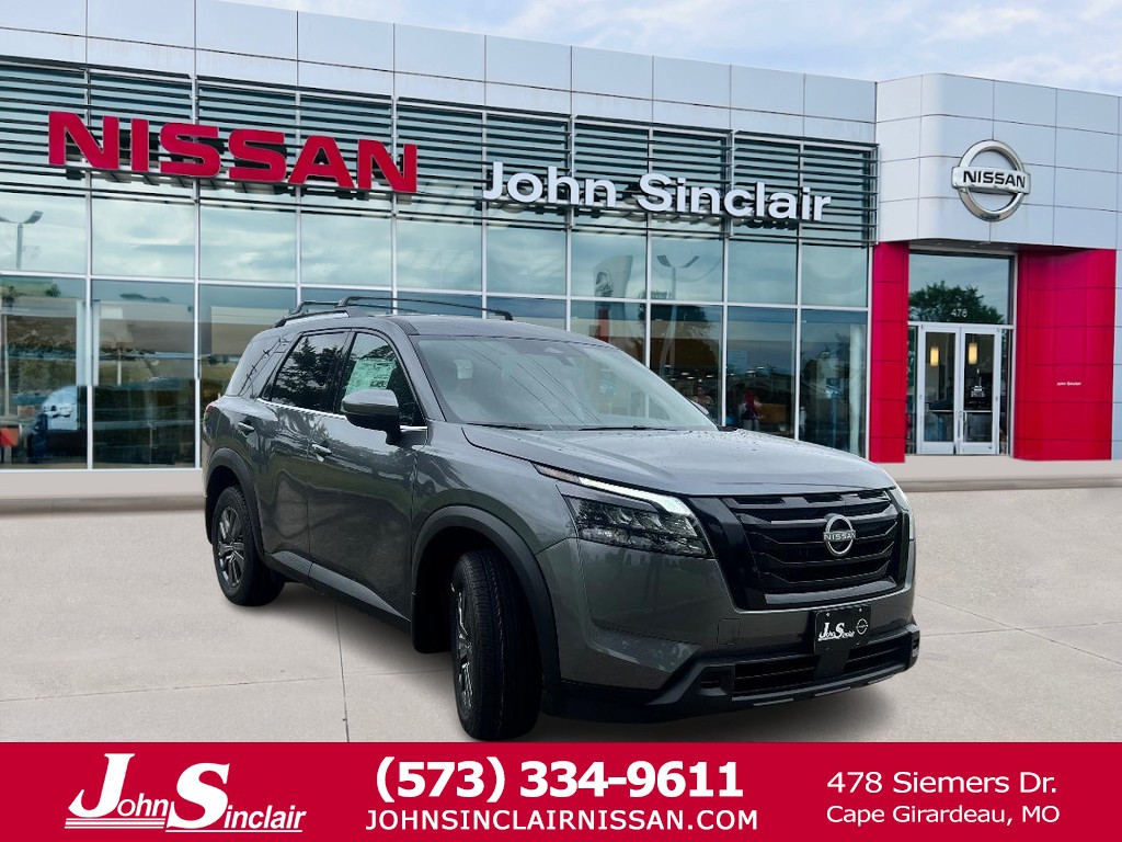 2025 Nissan Pathfinder SV's photo