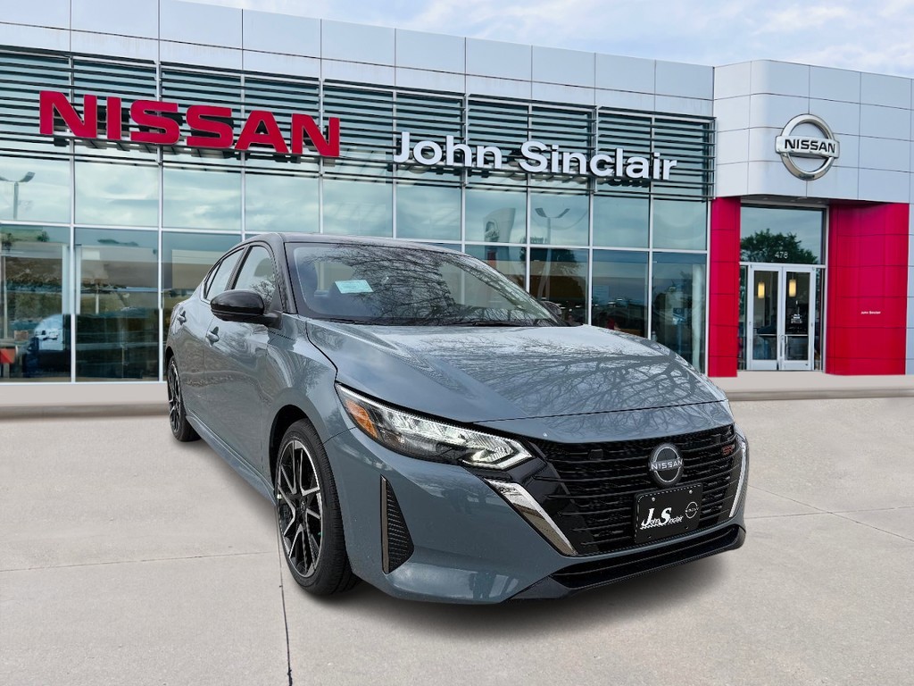 2025 Nissan Sentra SR's photo