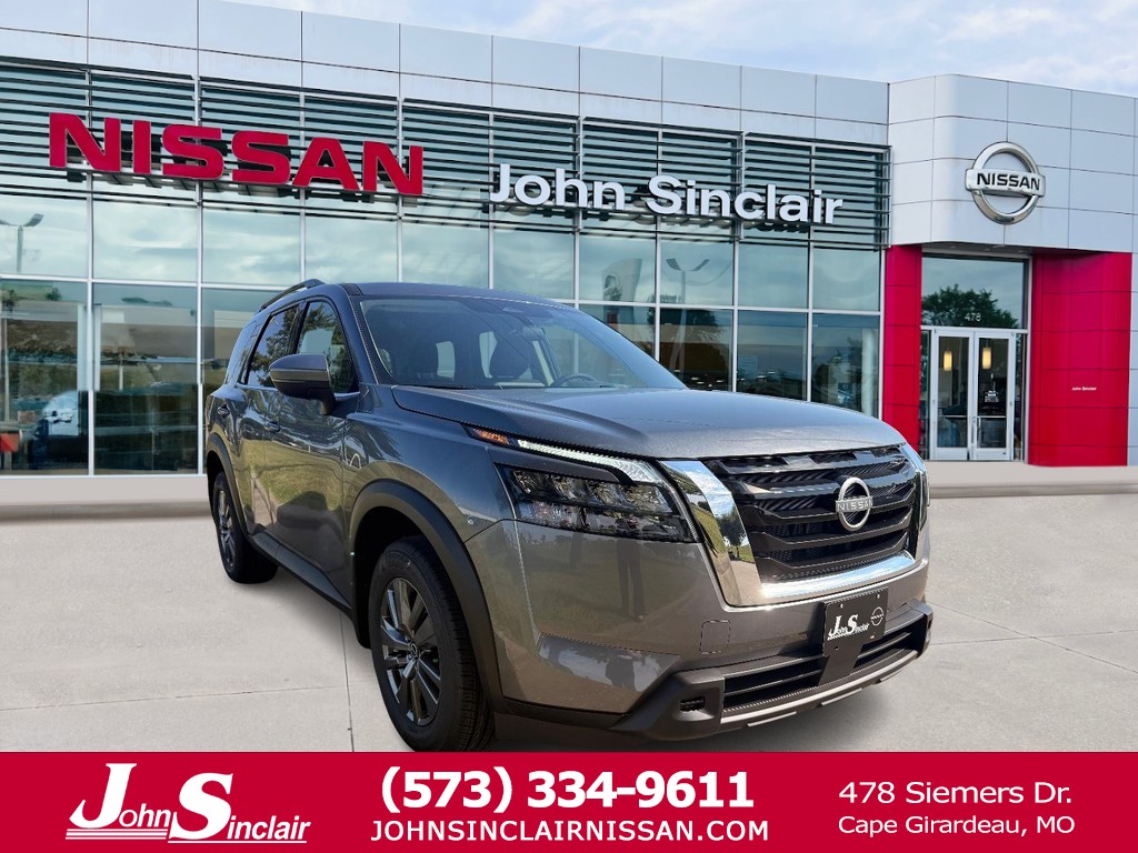 2025 Nissan Pathfinder SV's photo