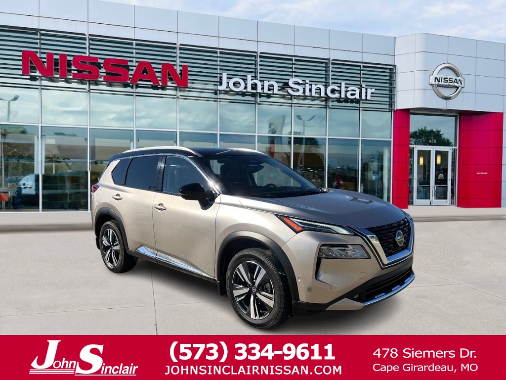 2021 Nissan Rogue Platinum's photo