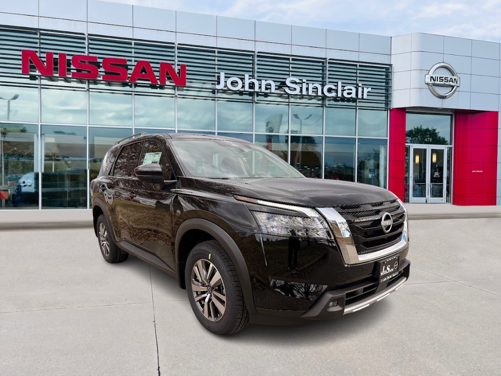 2025 Nissan Pathfinder SL's photo