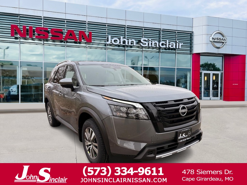 2025 Nissan Pathfinder SL's photo