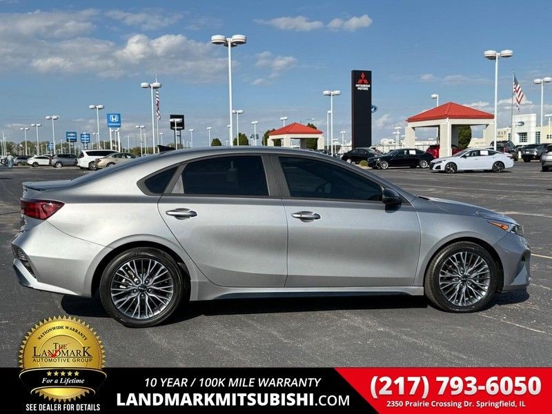 2023 Kia Forte GT-Line's photo