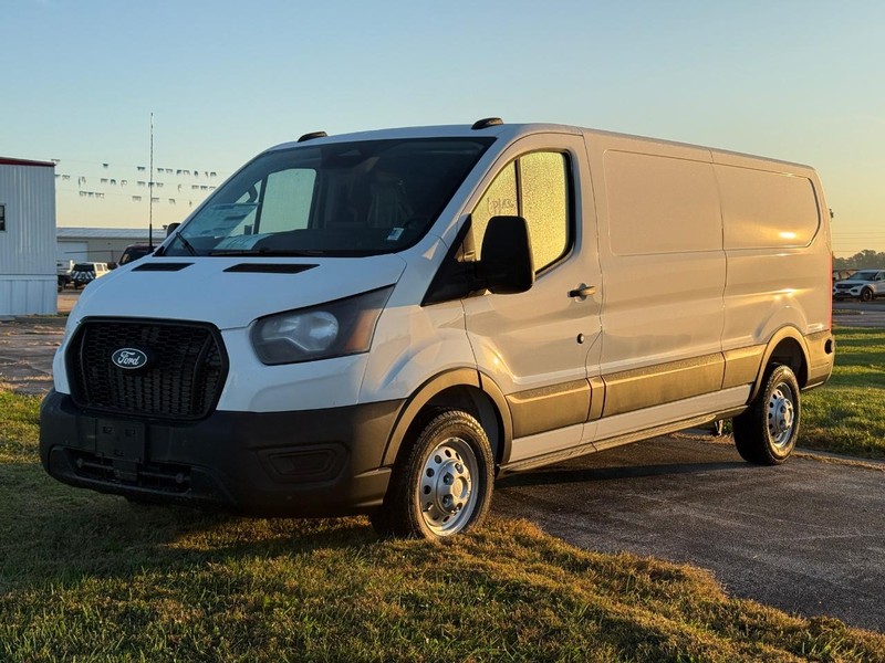 2026 Ford Transit Van Base's photo