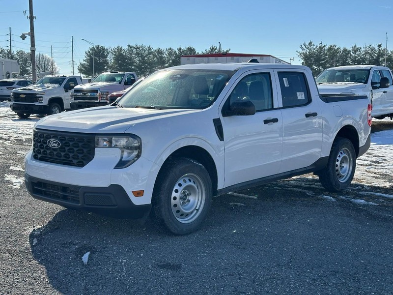 2026 Ford Maverick XL's photo