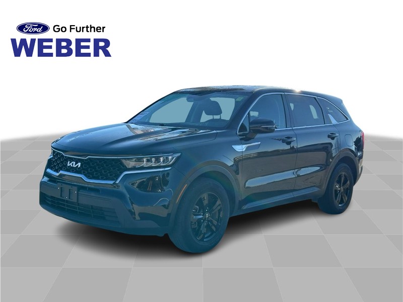 2023 Kia Sorento LX's photo