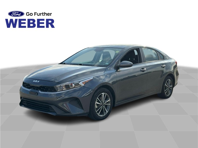 2023 Kia Forte LXS's photo