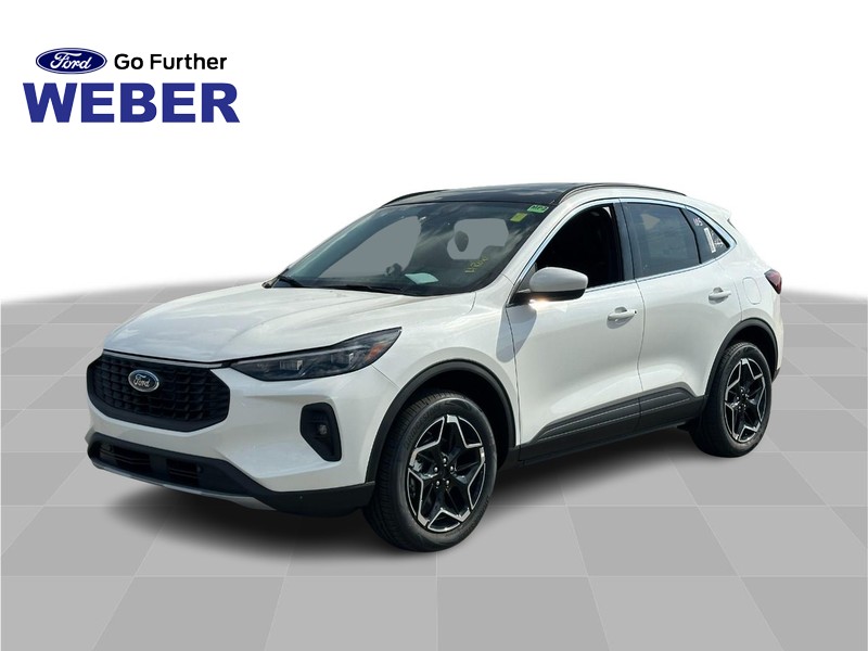 2026 Ford Escape Platinum's photo