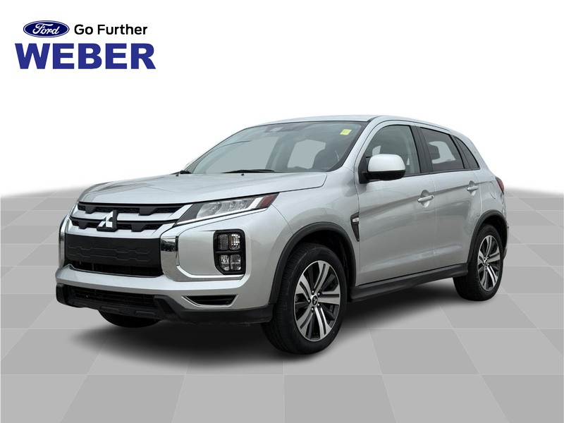 2023 Mitsubishi Outlander Sport ES's photo