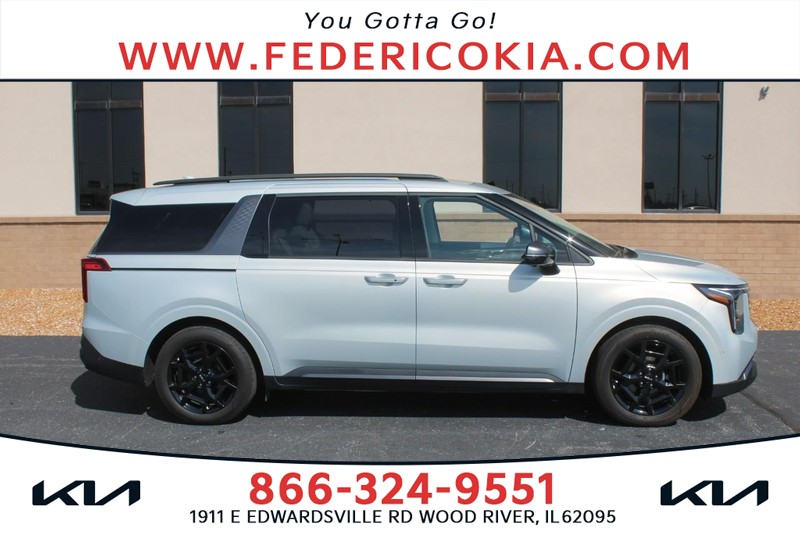 2025 Kia Carnival SX's photo