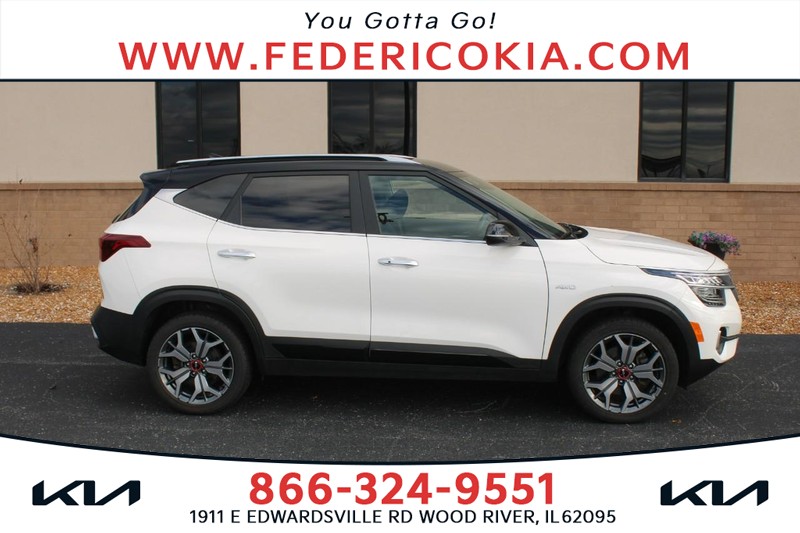 2023 Kia Seltos SX's photo