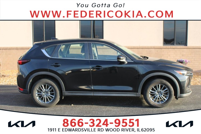 2017 Mazda CX-5 Sport's photo