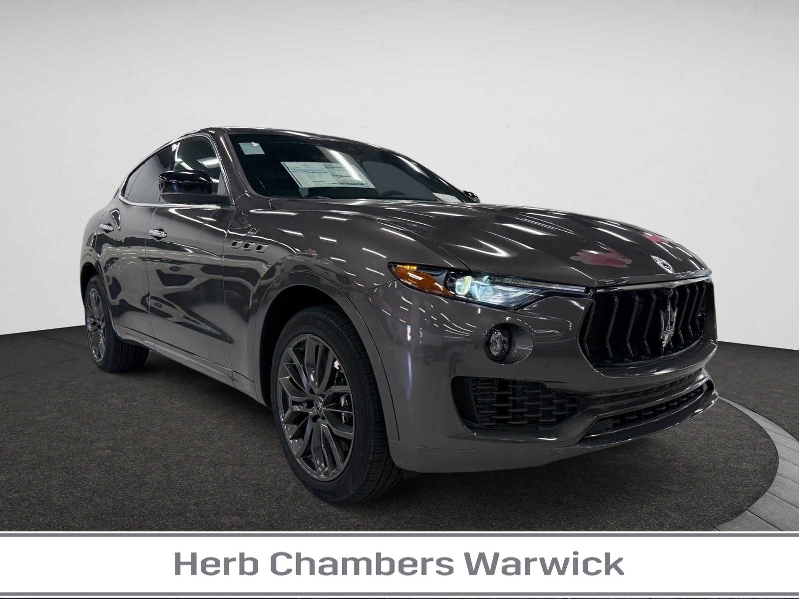 2024 Maserati Levante Modena Ultima's photo