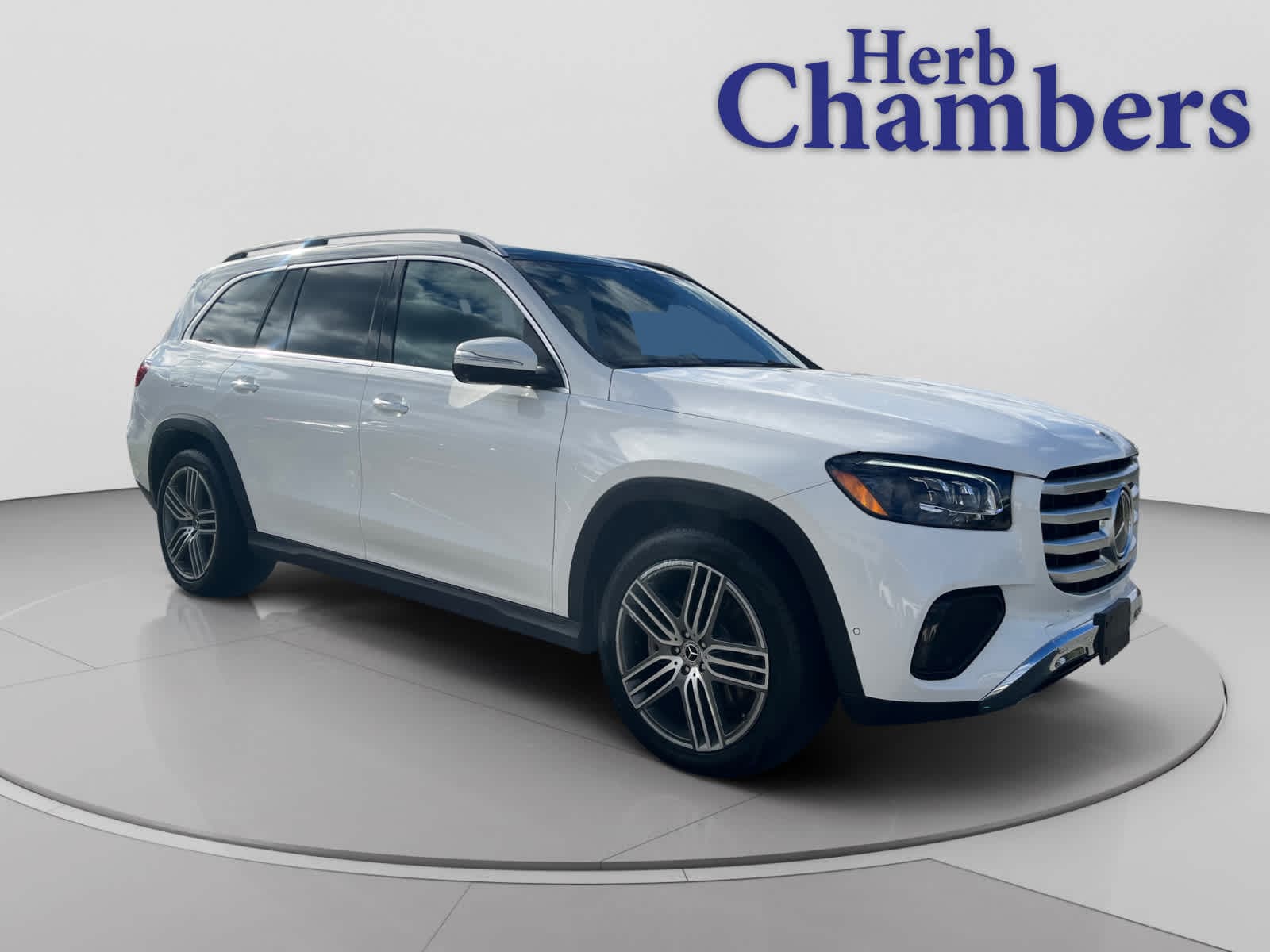 2024 Mercedes-Benz GLS Base's photo