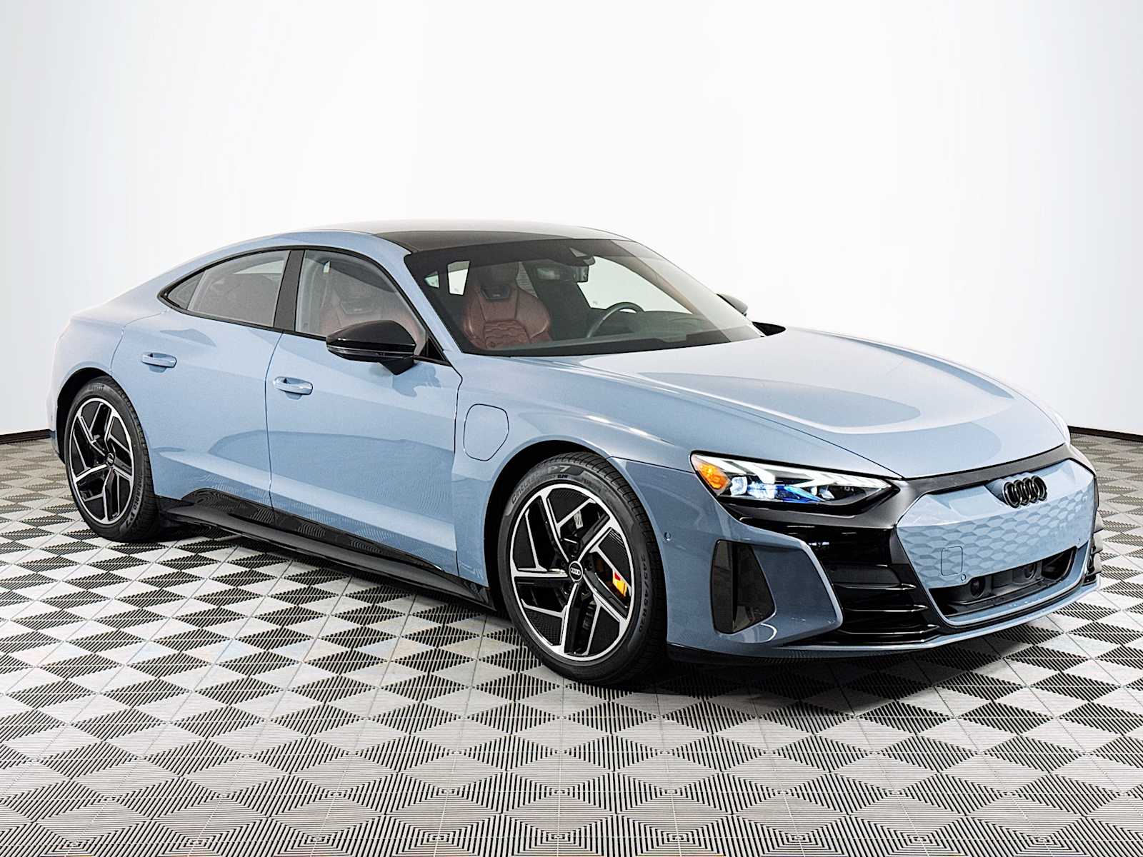 2024 Audi RS e-tron GT Base's photo