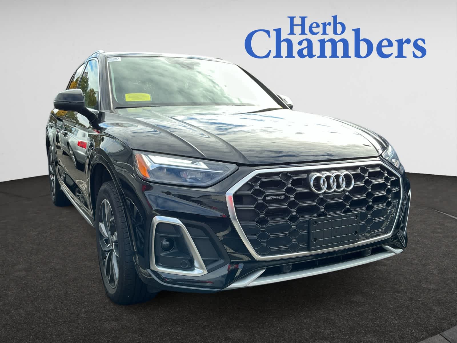 2023 Audi Q5 Premium Plus's photo